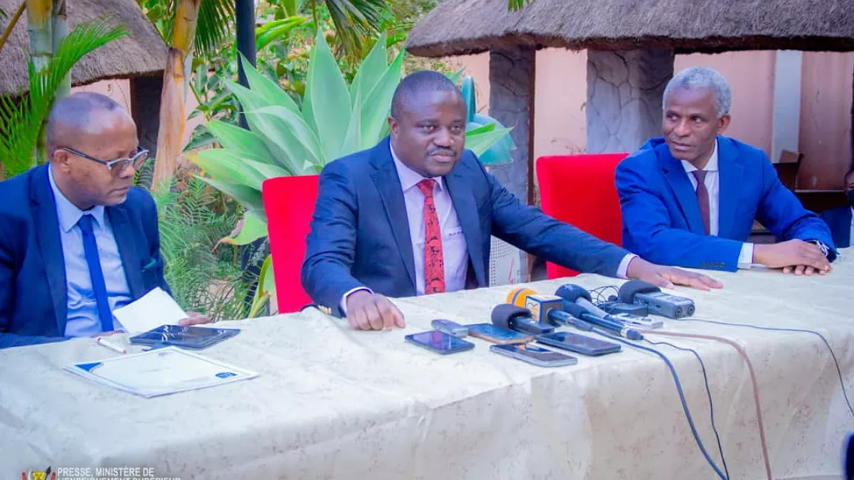 Haut-Katanga : Le ministre de l’ESU Mohindo Nzangi lance l’ouverture des états généraux à Lubumbashi