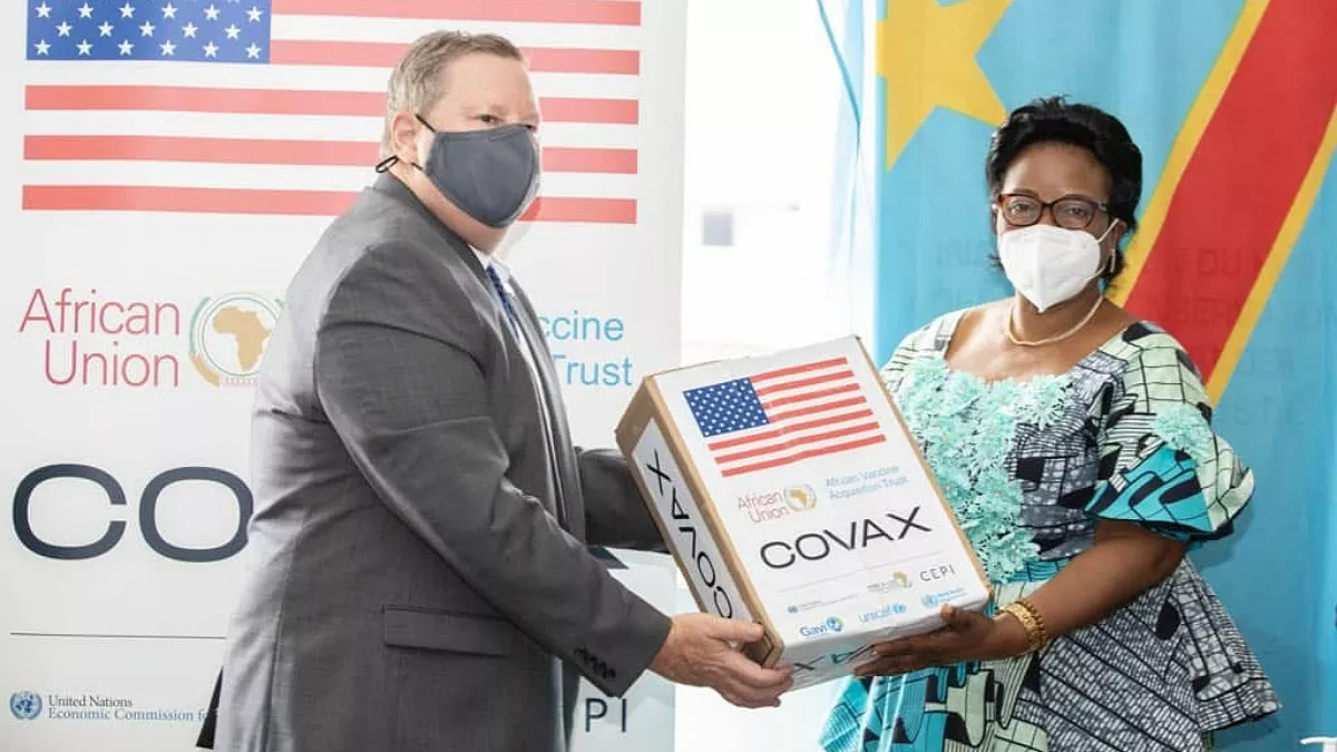 Covid-19 : les USA ont remis un autre lot de 250 380 doses de vaccins Pfizer à la RDC