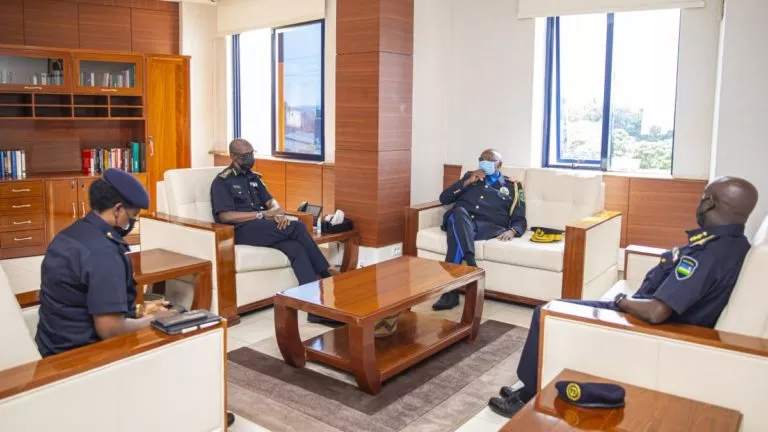 RDC Général Amuli au Rwanda