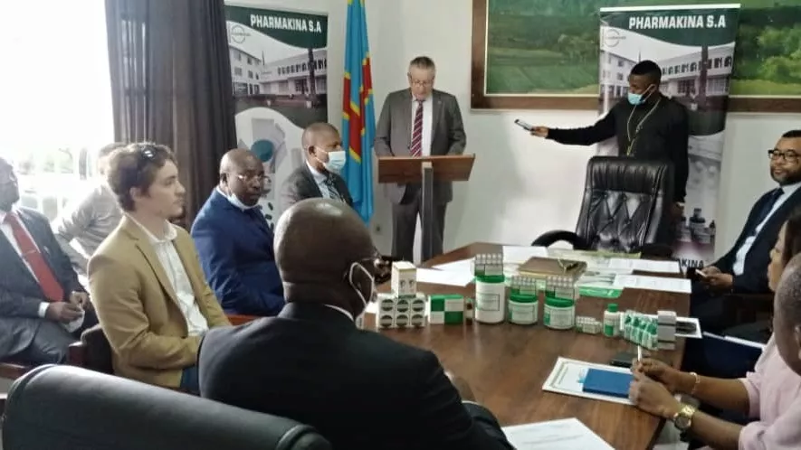 Sud-Kivu : le ministre Jean Lucien Busa félicite la Pharmakina pour la qualité de ses produits pharmaceutiques fabriqués localement à Bukavu