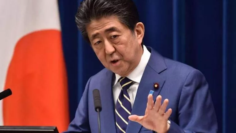 Ministre japonais Shinzo Abe tiré par balle