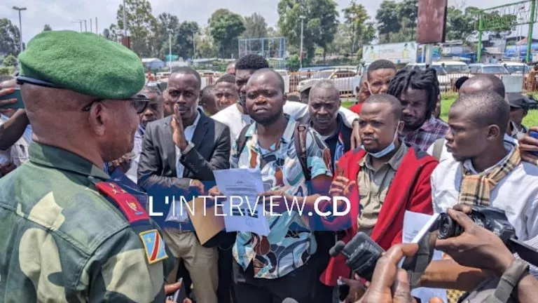 rotestation des clients de la CAA à Goma