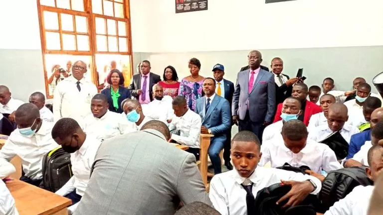 Tony Mwaba au Collège Saint Joseph/Elikya à Kinshasa