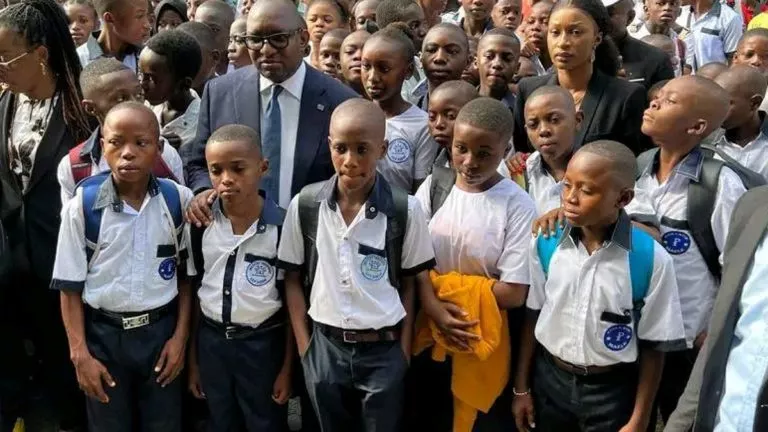 Sama Lukonde a encouragé les élèves