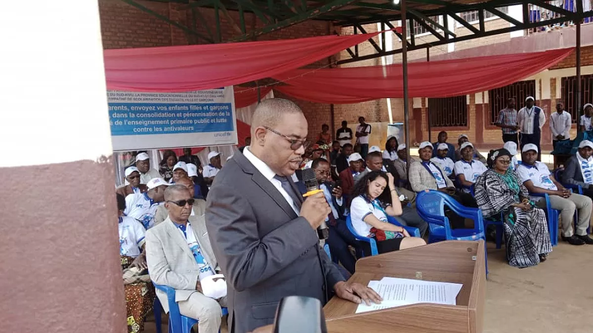 Sud-Kivu : Les frais de scolarité dans les écoles maternelles et secondaires fixés entre 6000 et 150.000 FC, le trimestre