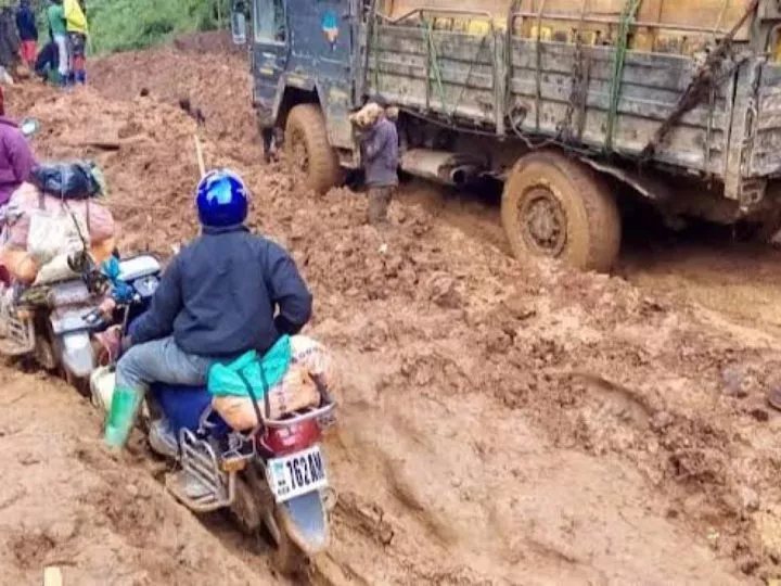 Sud-Kivu/Kalehe : Des coupeurs des routes ont braqué plus de 7 motos et leurs clients sur la RN3