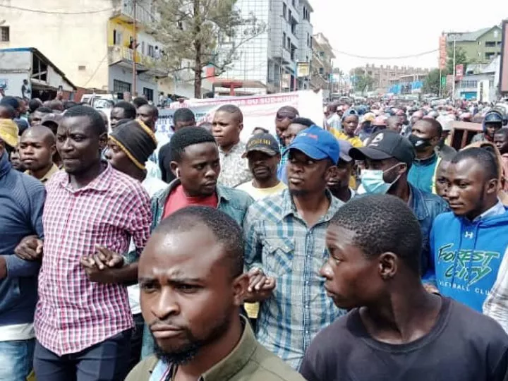 Guerre M23 : Début de la marche pacifique à Bukavu, toutes les activités paralysées