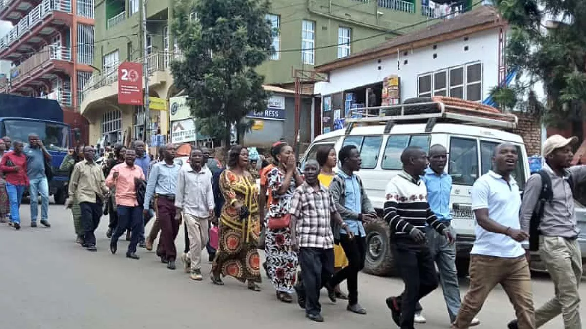 EPST/Bukavu : Les enseignants du Grand Kivu et du Katanga ont manifesté pour contester la violation de la feuille de route des accords de Mbwela signés avec le Gouvernement
