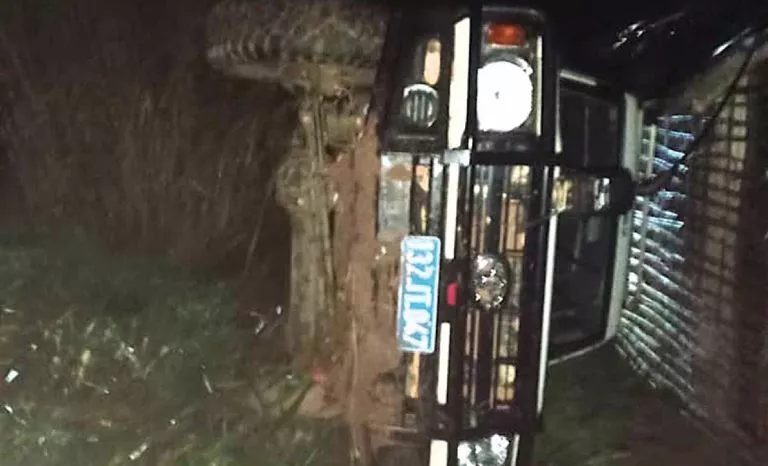 72F0EEC6 754F 4092 B2AF E7915A6A48B1