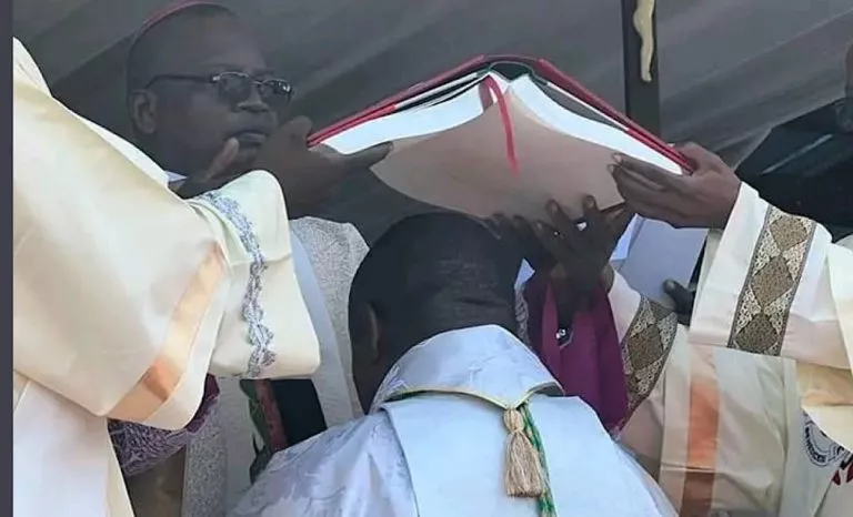 8C6A1435 2DAA 4229 97CF FDE897E5A83D