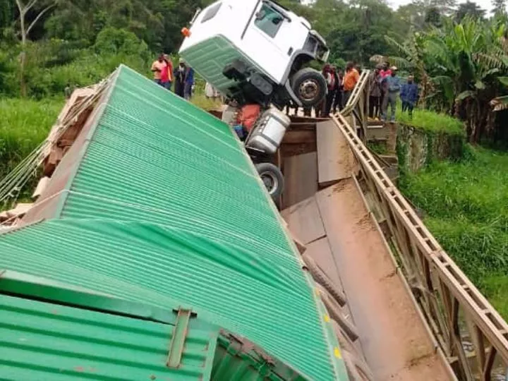Nord-Kivu : Le trafic suspendu sur la RN4, axe Beni-Kasindi après l’effondrement du pont Lume