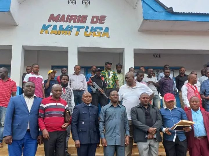 Sud-Kivu : Le vice-ministre de la justice Amato Bayubasire visite la prison de Kamituga et rassure de l’apport du gouvernement