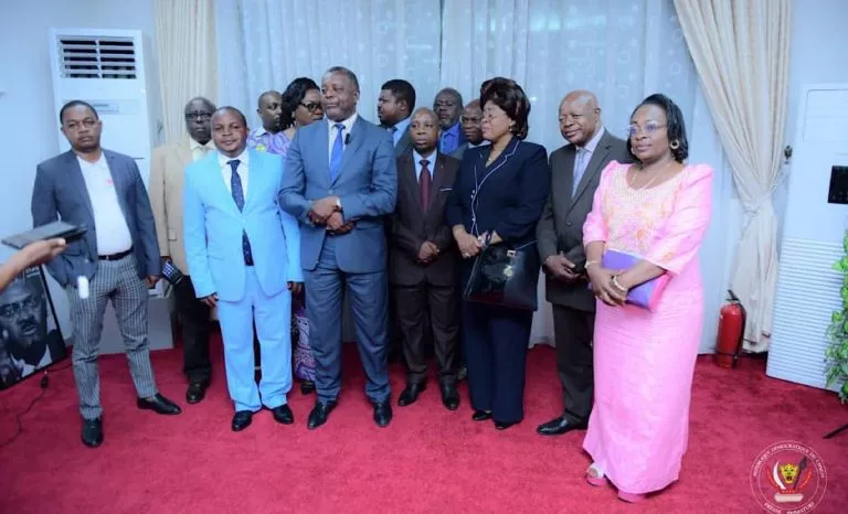 8EB2F962 27B5 4840 9E56 1900EE316FF4