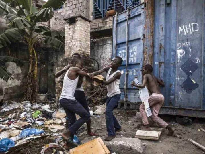 RDC: Le Président Tshisekedi recommande des actions concrètes pour réinsérer les enfants de la rue en famille