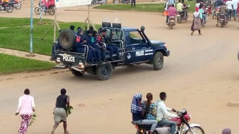 33B89046 ED4C 4BE5 981E 28042E994B11