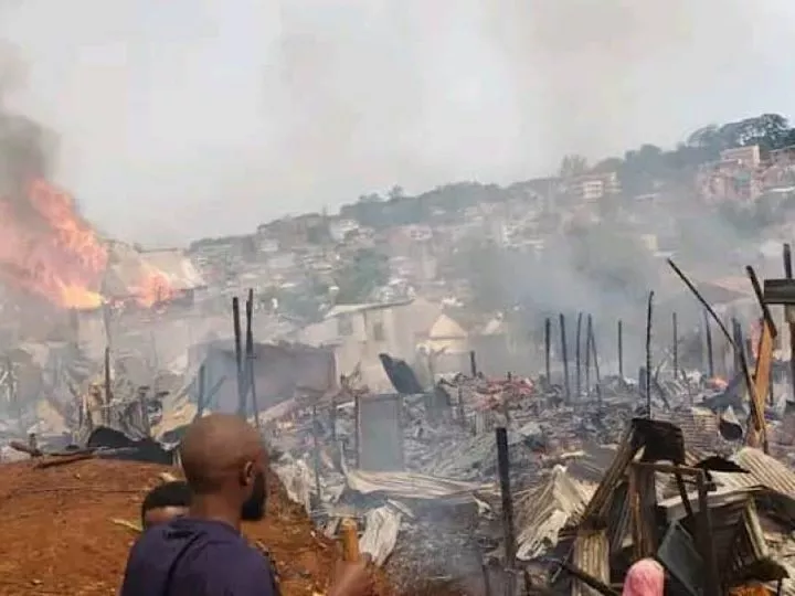 Bukavu : Au moins 80 familles restent sans abris après l’incendie des maisons près du cimetière de la Ruzizi