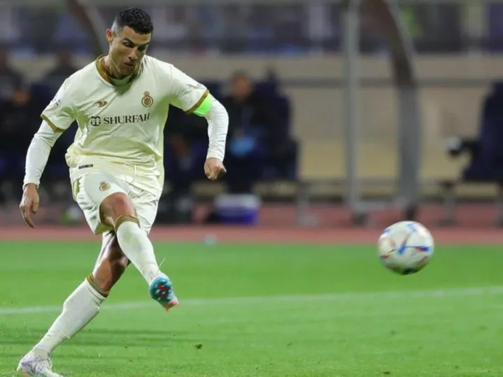 Football: Christiano Ronaldo s’illustre en marquant son premier but avec Al Nassr
