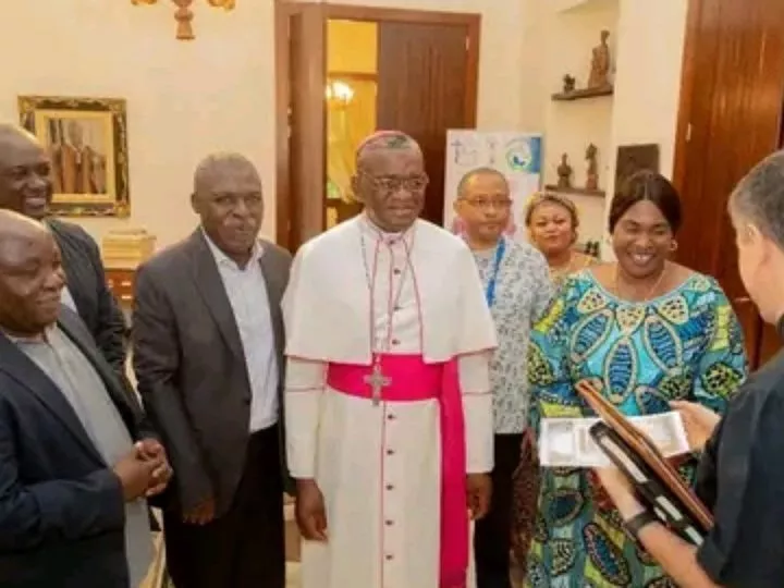 RDC : Fifi Masuka apporte sa pierre à l’édifice à l’accueil du Pape François