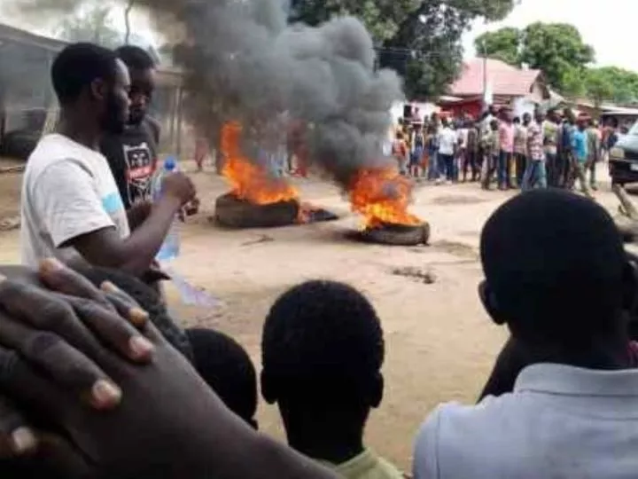 Fizi : Des ressortissants de l’espace « Shi » bloquent la RN5 après l’assassinat d’un des leurs par des inconnus armés