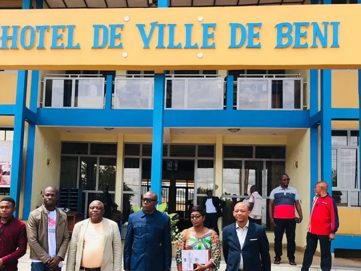 Nord-Kivu : Une délégation du ministère des affaires humanitaires en séjour à Beni pour assister les victimes de l’attentat à la bombe à Kasindi