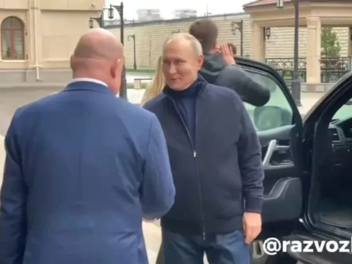 Visite surprise de Vladimir Poutine en Ukraine au volant d’une voiture après le mandat d’arrêt de la CPI