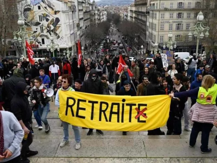 L’Iran condamne la répression des manifestations pacifiques en France