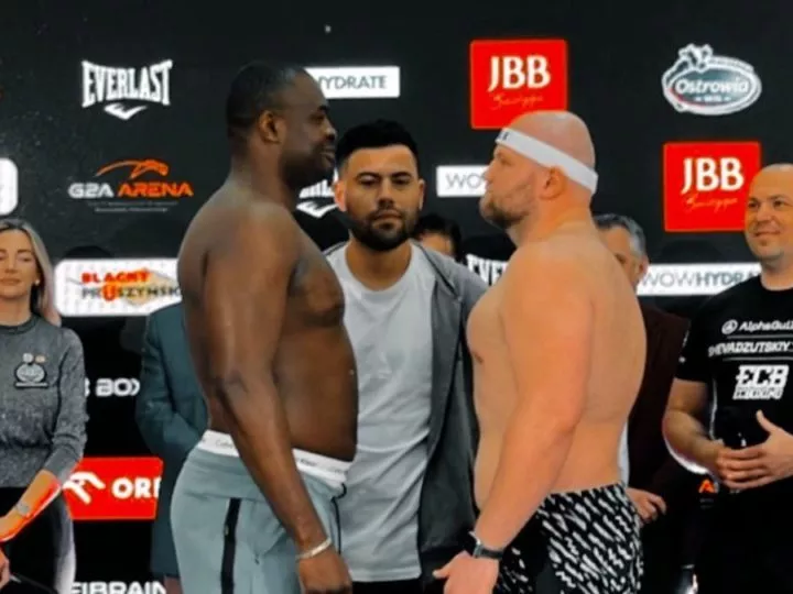 Choc des titans : Martin Bakole affrontera Igor “Hulk” Shevadzutskiy lors d’un combat de boxe en Pologne