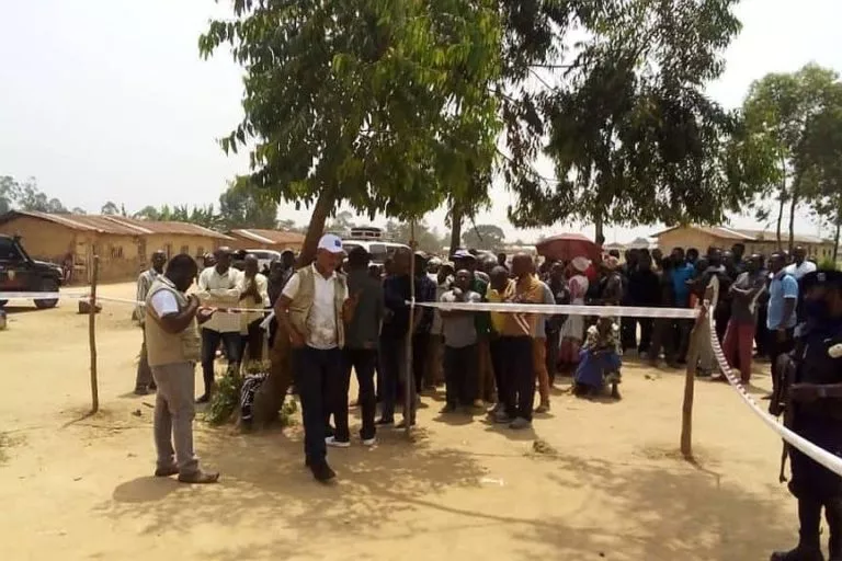 centre d'enrôlement à Bashus
