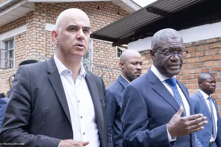 Alain Berset, a visité l'hôpital de Panzi avec Mukwege