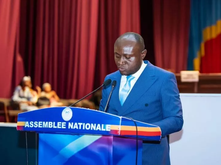 RDC – proposition de loi sur la réserve armée de Défense : “ Nous devons accroître notre capacité dissuasive mais pas y intégrer des éléments des groupes armés ” (Juvénal Munubo)