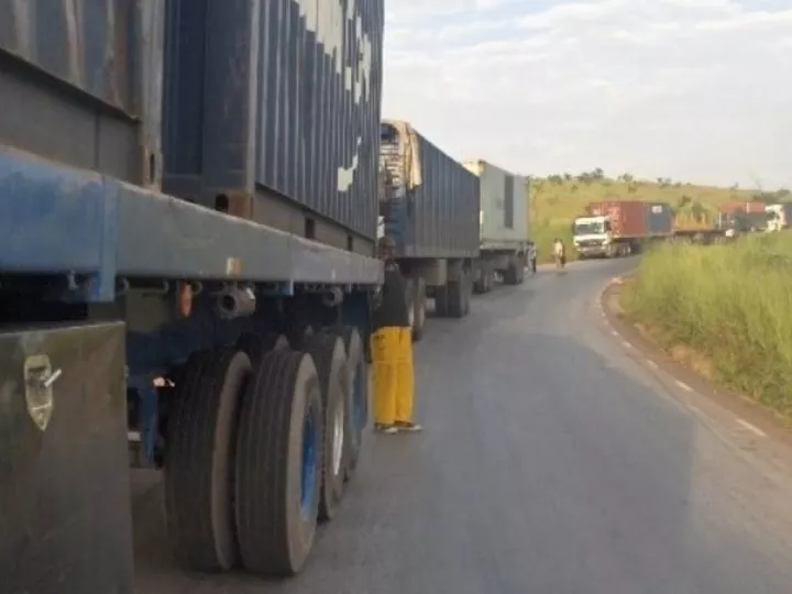 Kwilu: Interdiction des poids lourds en journée à Kikwit pour limiter les accidents