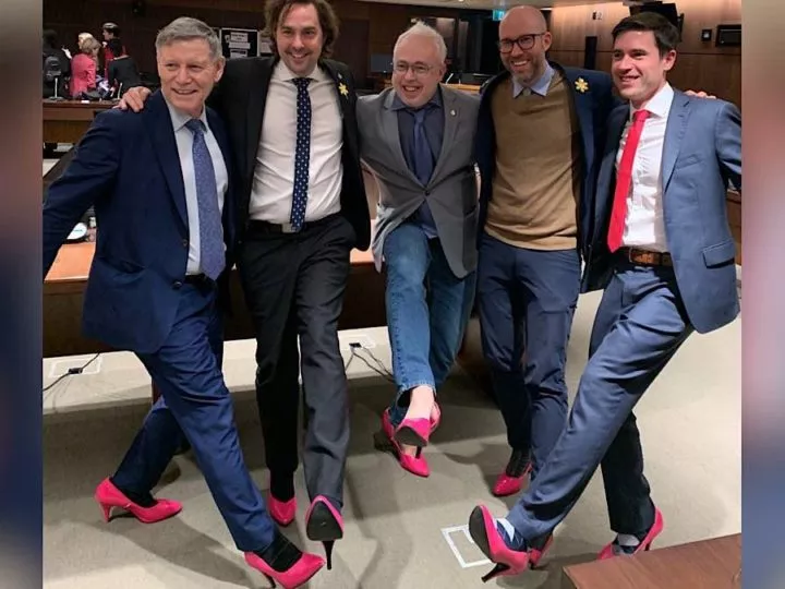 Canada: Des ministres canadiens portent des talons hauts pour soutenir une cause féministe