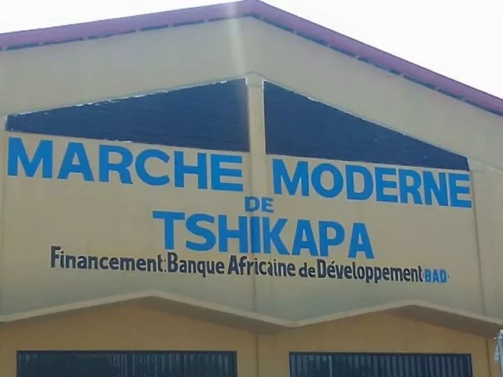 Tshikapa : La population annonce des manifestations de grandes envergures pour obtenir l’inauguration du marché moderne de Dibumba