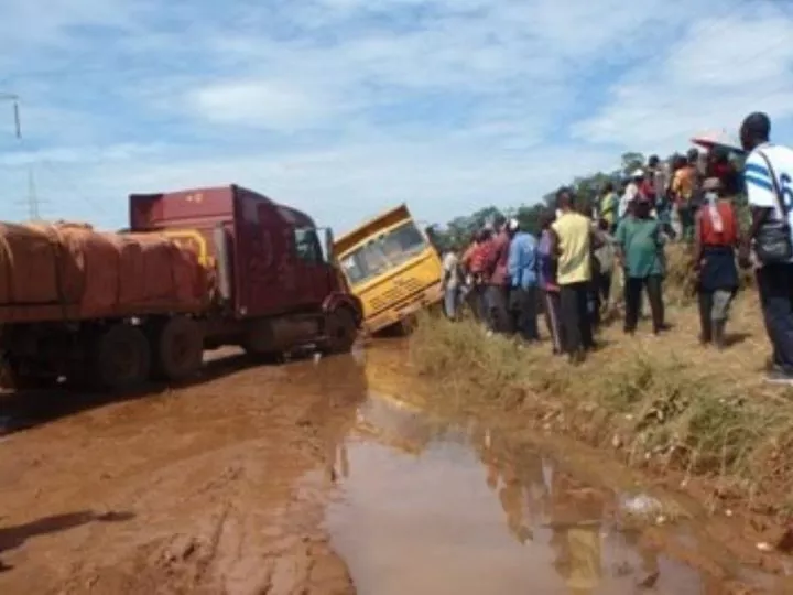 Réouverture de la route entre Mbuji-Mayi et Kananga après la réparation d’une érosion