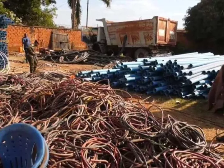 Haut-Katanga : La PNC intercepte une importante cargaison de bobines et bornes de transformateurs en cuivre