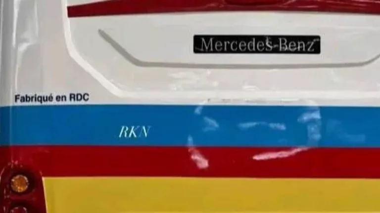 Usine de montage de bus Mercedes Benz à Kinshasa : Montage ou fabrication