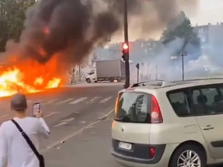 La France s’embrase : la mort de Nael lors d’une intervention de la police déclenche des émeutes à travers le pays