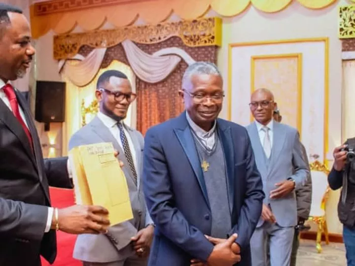 La remise des diplômes d’État de 2015 initiée à Lubumbashi par le ministre Tony Mwaba Kazadi