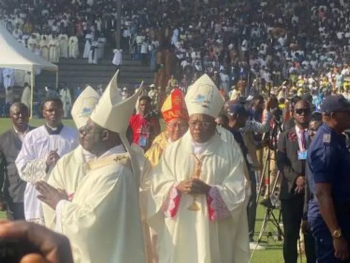 Mgr Fulgence Muteba, L’archevêque de Lubumbashi dénonce l’inégalité des richesses et l’indifférence politique en RDC