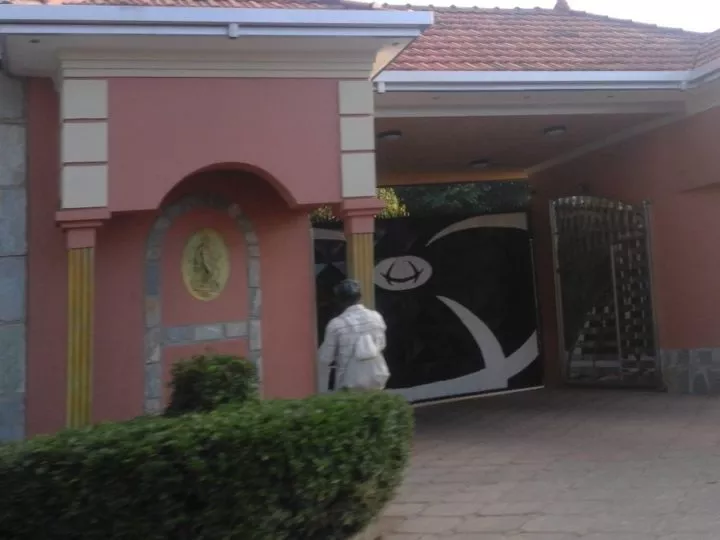 Des perquisitions en cours chez les opposants politiques Moïse Katumbi et Salomon Kalonda en RDC