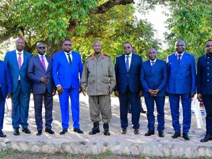 Yoweri Museveni accueille des députés de la RDC pour discuter de commerce et de diplomatie