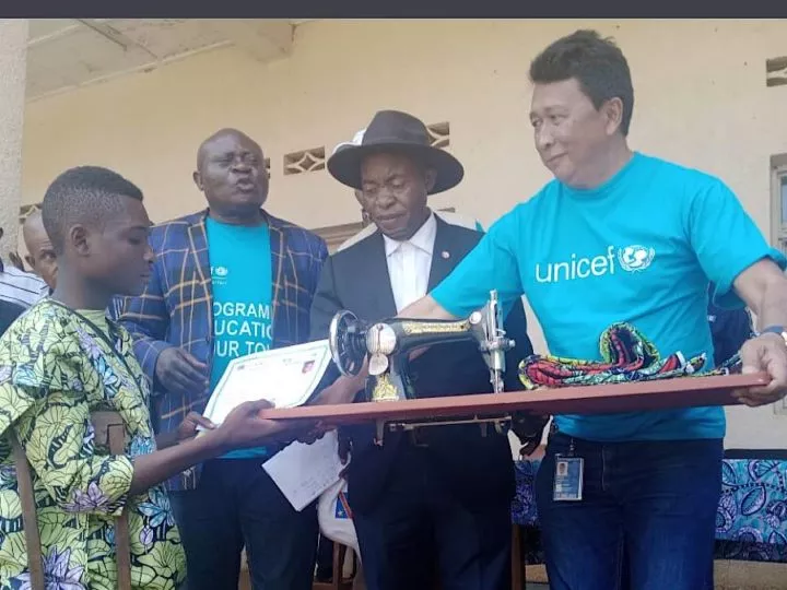 Projet de résilience au Sud-Kivu : Des kits distribués à 215 adolescents pour favoriser leur réinsertion