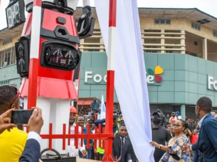Un Robot Roulage Déployé à Kisangani par la Gouverneure Madeleine Nikomba