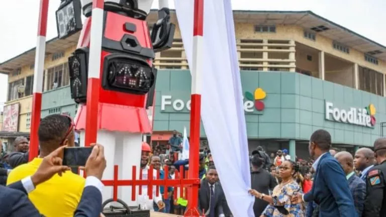 Robot Roulage Déployé à Kisangani par la Gouverneure Madeleine Nikomba