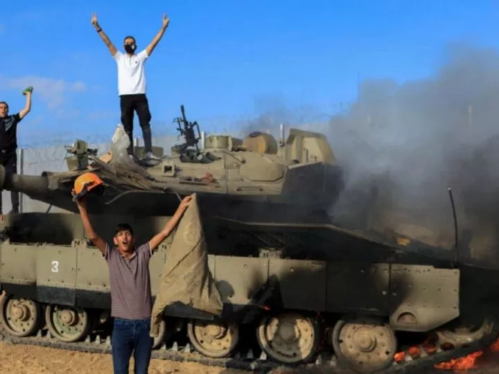 Conflit Israélo-Palestinien : Le Hamas Lance l’Opération ‘Déluge d’Al-Aqsa’ et Provoque des Combats dans Plusieurs Territoires Israéliens