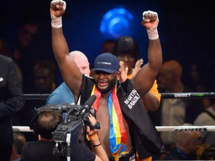 Boxe : Martin Bakole assomme Carlos Takam en quatre rounds