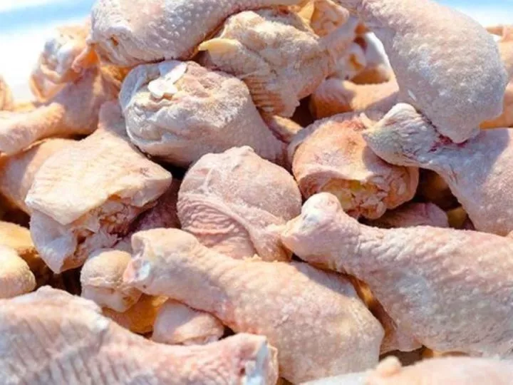 Embargo sur la Viande de Volaille Polonaise en RDC: Lot Spécifique Banni pour Risques Sanitaires