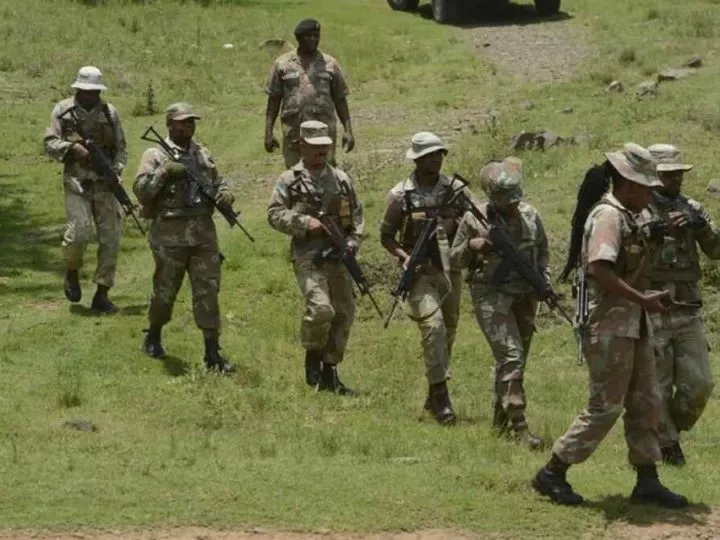 La RDC exprime des regrets pour deux soldats sud-africains tués dans le conflit M23/RDF – FARDC à Mubambiro