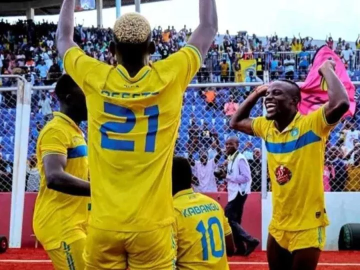 Linafoot D1 : FC Saint Éloi Lupopo Remporte une Victoire Contre Maniema Union à Kindu