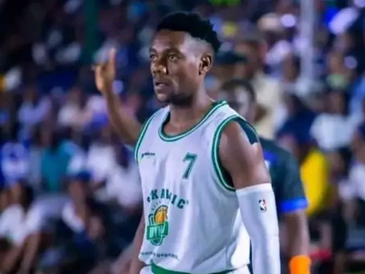 Basketball: Noé Cuma Toto, un Retour Marquant au BC Caviare de Bukavu